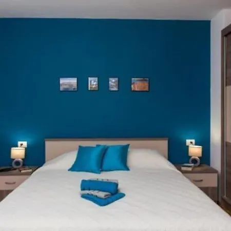 Hitri - One Bedroom With Terrace And Garden View *