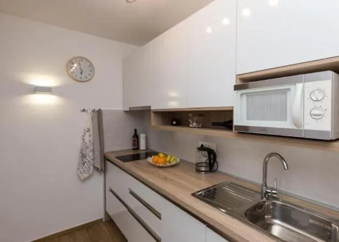 Hitri - One Bedroom With Terrace And Garden View 두브로브니크