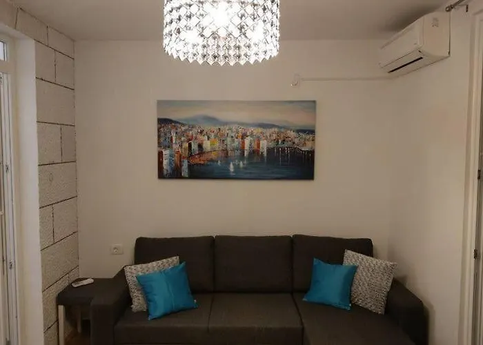 Hitri - One Bedroom With Terrace And Garden View 아파트