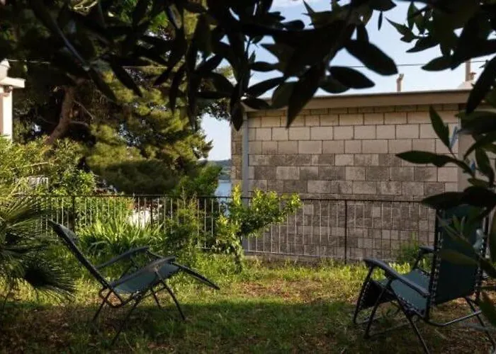 Hitri - One Bedroom With Terrace And Garden View *