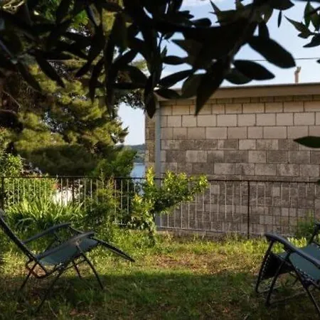 Hitri - One Bedroom With Terrace And Garden View *